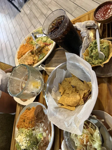 Los Patrones Mexican Grill photo 3